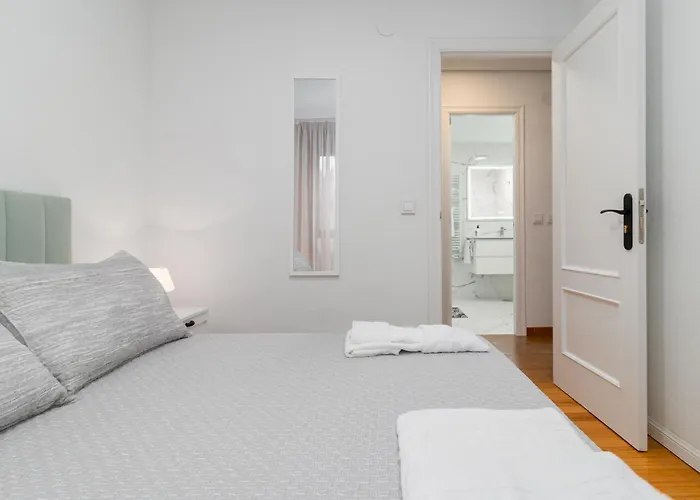 Mar Y Tierra Con Parking Noja